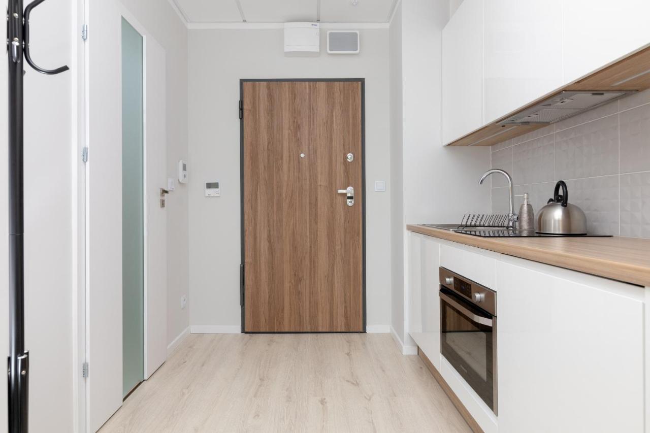 Yellow Sunset Studio Apartment Warsaw Exterior photo